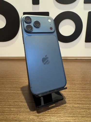 iPhone 17 pro max 256 azul