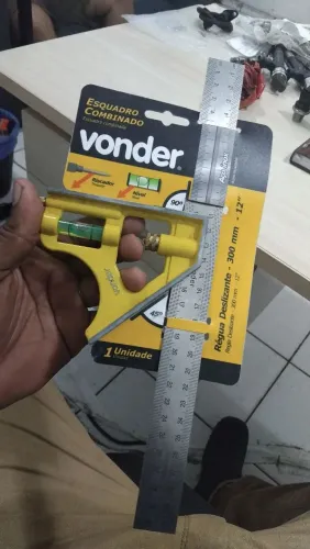 Esquadro Combinado
