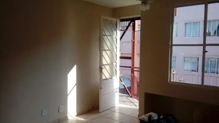 Apto. Jd Paulistano-2 Dorm. - Boa localização - $175.000,00 - Estudo troca na Praia Grande