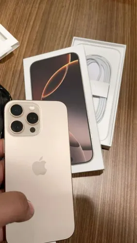 iPhone 16 Pro Max (256GB)