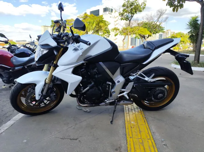 Moto Honda CB1000r