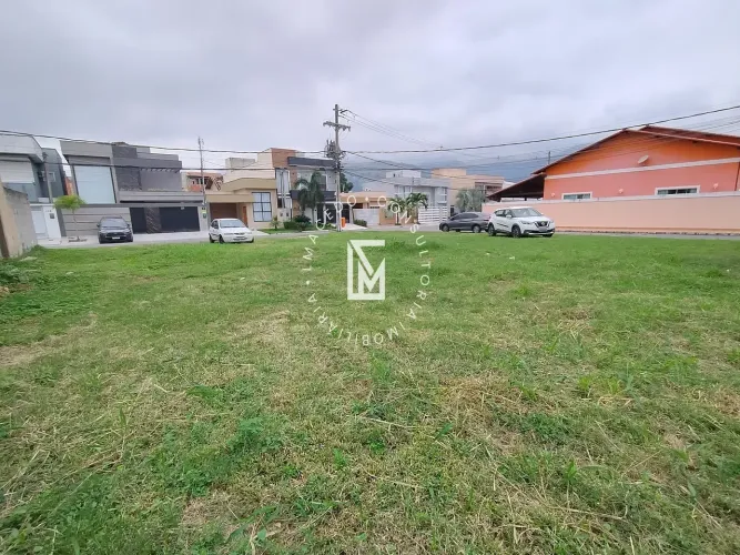 Excelente Terreno em Condomínio no Rio da Prata!