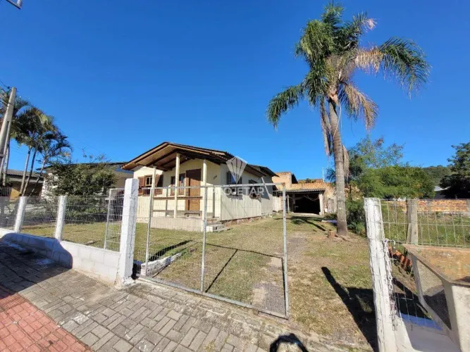 Casa Disponível Para Locação No Bairro Arapongas, Araranguá!