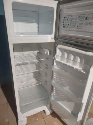 Geladeira usada