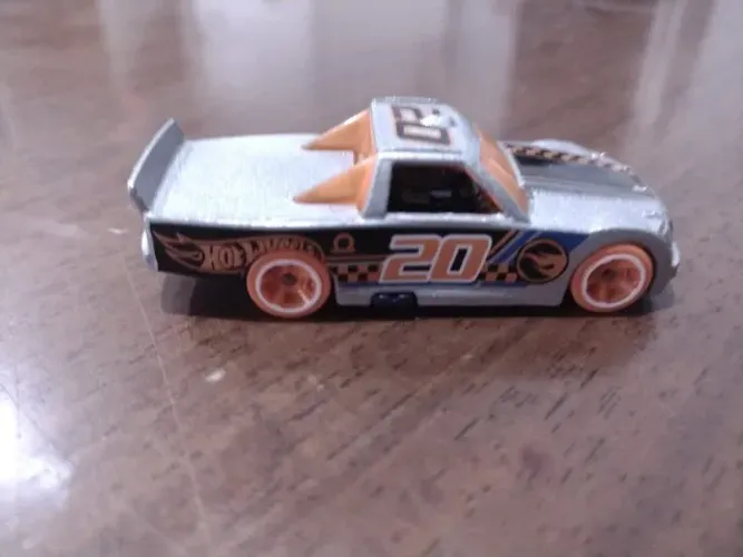 Hot Wheels Circle Trucker