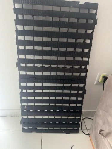 Vende-se paletes , 6 peças .