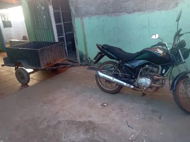 Moto fan 125 + carretinha