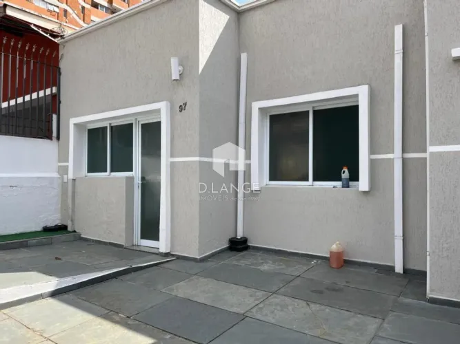 Casa comercial para locação no bairro Bosque em Campinas