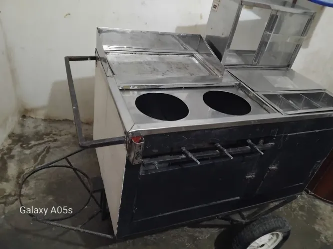 Vendo carrinho de lanche e tacho completo 