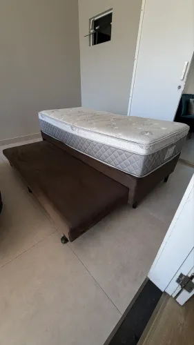 Cama Box de solteiro com auxiliar