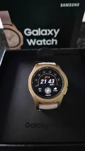 Samsung Galaxy Watch 4 Rose Gold - Excelente Estado, Completo