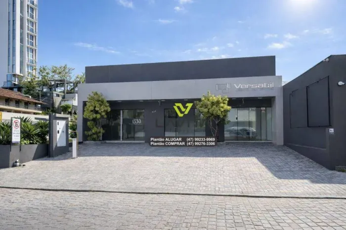 Sala Comercial com 100m2 no Bairro da Velha próximo ao Fórum e Vila Germânica em Blumenau-