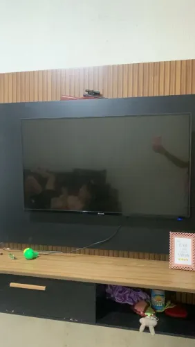 Smartv 43 polegadas AIWA semi nova parcelo na maquininha