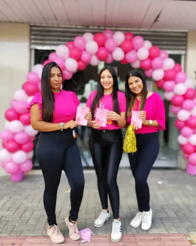 Ação especial de Dia da Mulher para atrair clientes - ação promocional