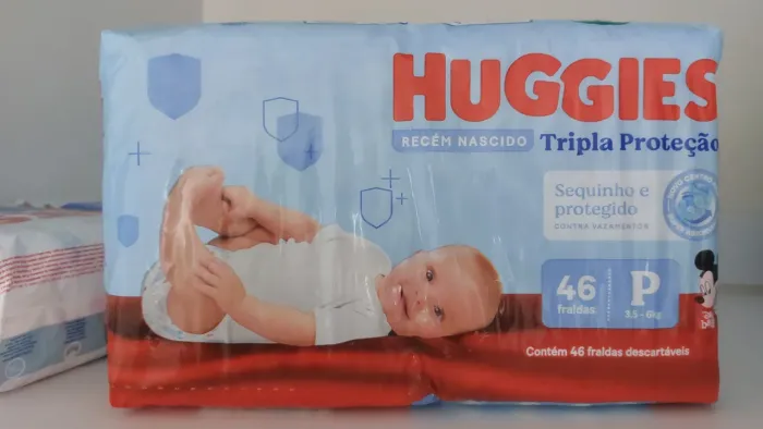 Fralda huggies azul P 46 unidades 