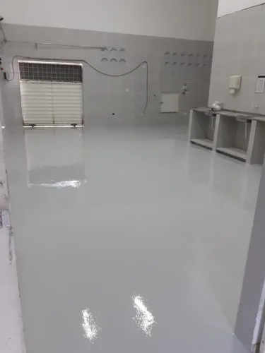 Limpeza, polimento,Revitalização, confecção em todos tipo de piso(granito,marmore,