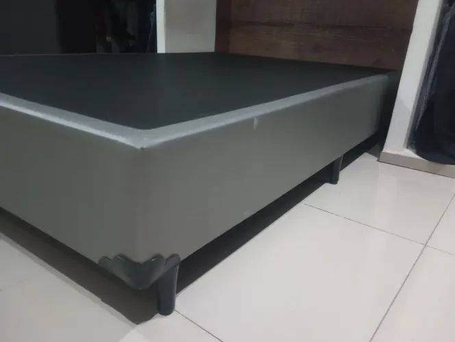 Box de casal em ótimo estado vendo ou troco