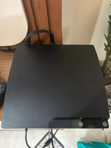 Vendo ps3 slim desbloqueado