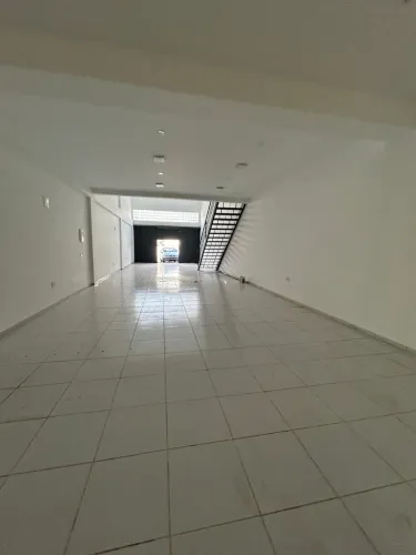 EXCELENTE LOJA LOCALIZADA NO PARQUE MATARUNA -ARARUAMA -RJ
