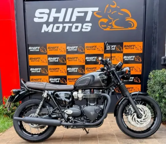 TRIUMPH BONNEVILLE T-120 BLACK