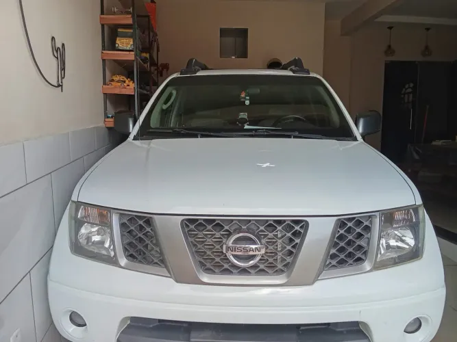Nissan Frontier SE Attack CD 4X2 2.5 TB Diesel 2013