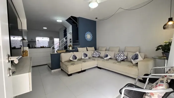 Sobrado em condomínio com 2 quartos (suítes) à venda, 87 m² - Praia do Massaguaçu - Caragu