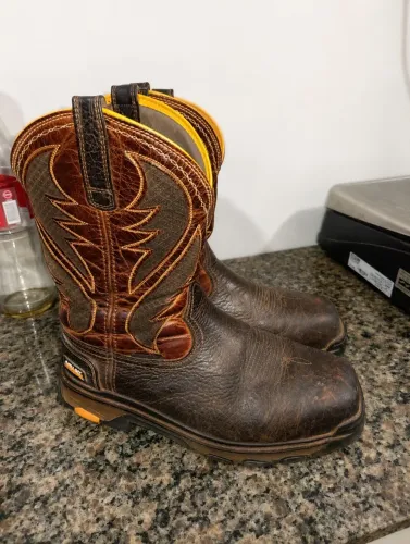 Bota Ariat WorkHog Original em Couro - Tam. 43 - Excelente Estado