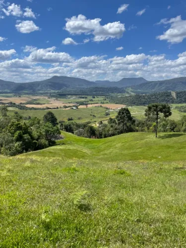 Propriedade Rural com Vista e Cachoeira