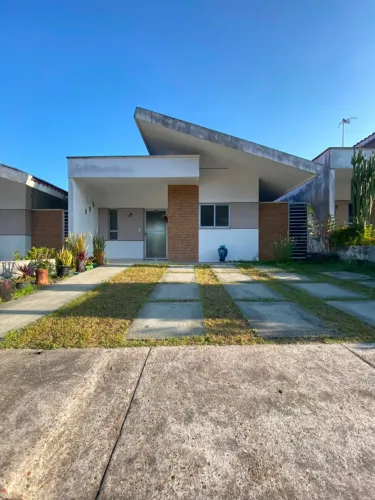 Casa 3 Quartos com Suíte | Terreno 200m² | Quintal Amplo | Condomínio Completo | Tarumã
