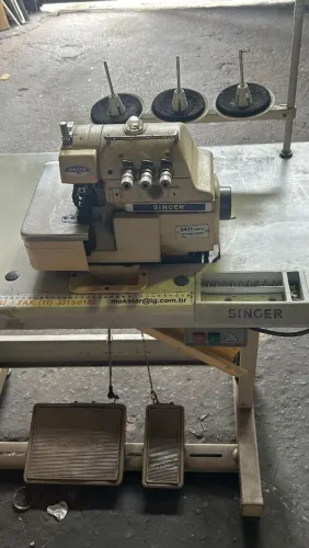 Maquina overlock industrial fios singer 2431