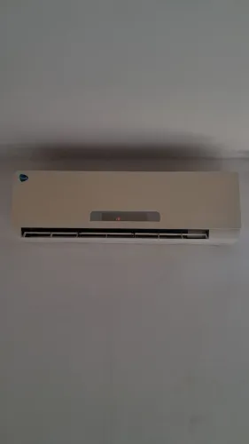 AR-CONDICIONADO SPLIT TIVAH 24000 BTU 