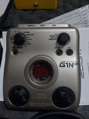 Pedaleira zoom g1next