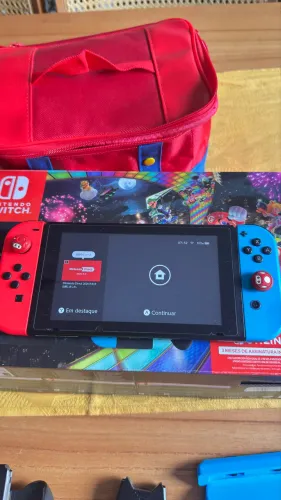 Vendo Nintendo Switch1 v2 com acessórios