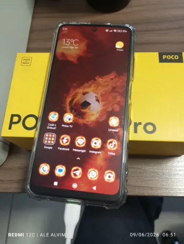 Poco M4 Pro completo com detalhe