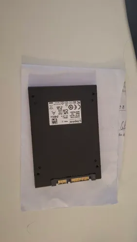 SSD - SATA 240 gigas de armazenamento
