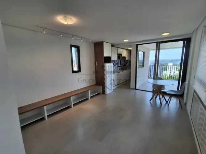 Apartamento - Vila Madalena - 1 Dormitório - 60m².