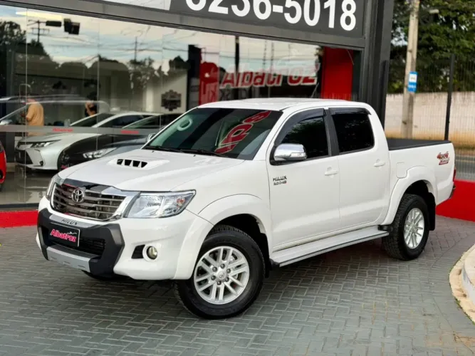 Toyota Hilux CD SRV D4-d 4X4 3.0 TDI Diesel AUT 2015