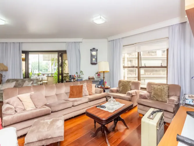 Apartamento para venda em Perdizes com 5 quartos, sendo 3 suítes, 185m²
