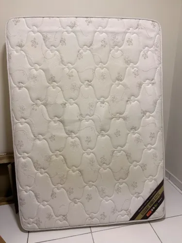 Colchão Casal Ortobom Elegant Nanolastic - Molas Ensacadas/Nanolastic - Ótimo Estado