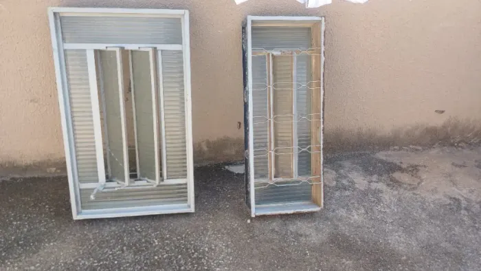 Janelas de banheiro ás duas 300