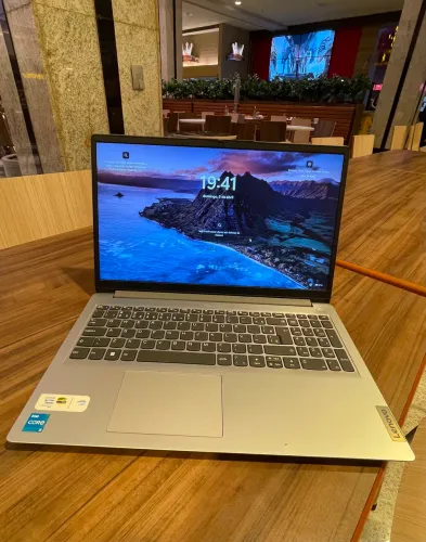 NOTEBOOK LENOVO I3-1215U SEMI NOVO + NOTA FISCAL,12GB RAM DDR4,SSD NVME 256GB,GHZ MAX 4.40