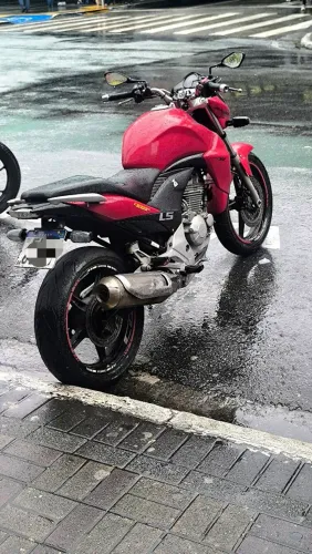 Vendo ou troco Cb300r personalizada 
