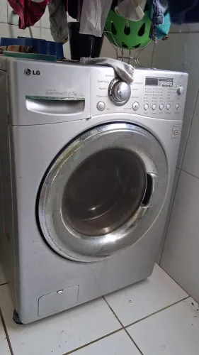 Máquina leva e seca usada 