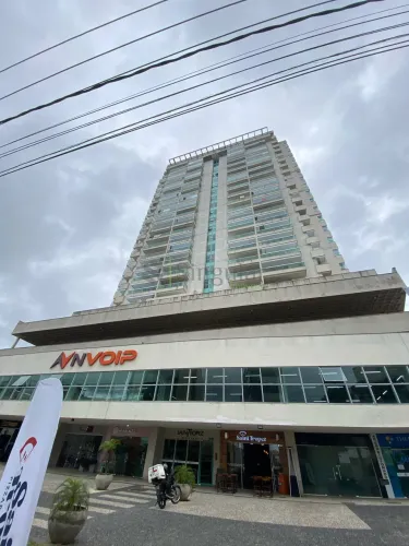 Apartamento mobiliado de 3 quartos com suíte