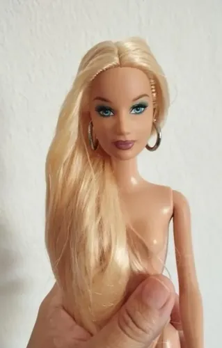 Cabeça de boneca Barbie fashion fever com reroot