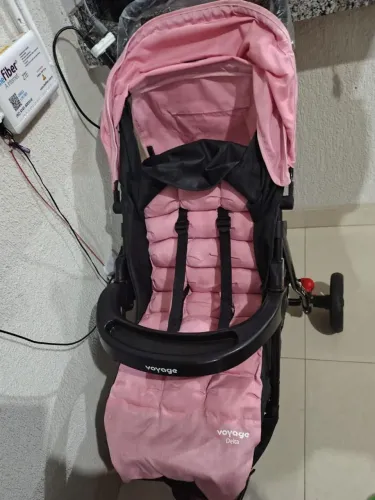 Vendo carrinho de bebe voyage