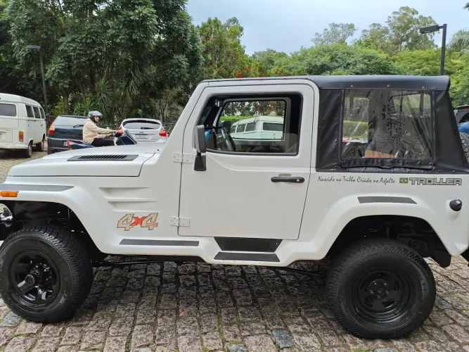 Troller RF Esport T-4 4X4 2.0 Cap. Lona 2001