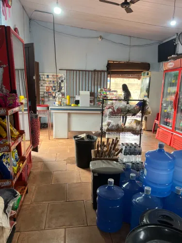Mercadinho ótimo ponto