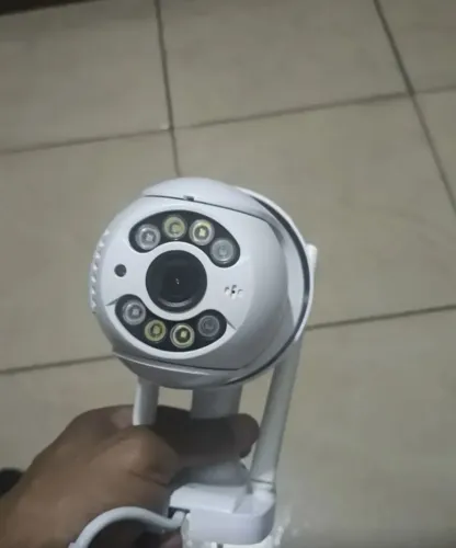 Kit 2 câmeras de segurança iCSee A8 Ptz Wi-Fi com visão noturna para exterior e interior