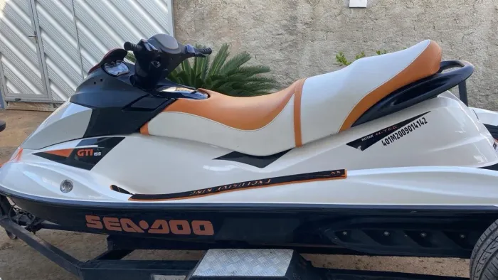 Jet ski SeaDoo Gti 155